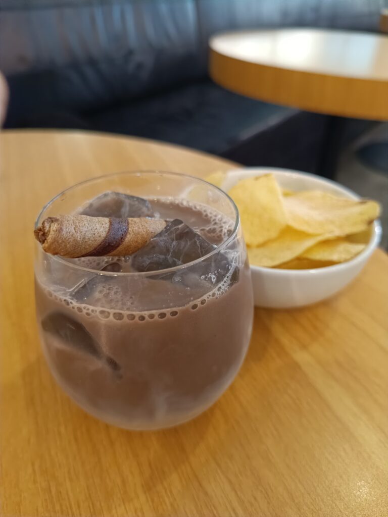 Qantas Business Lounge, lounge safari