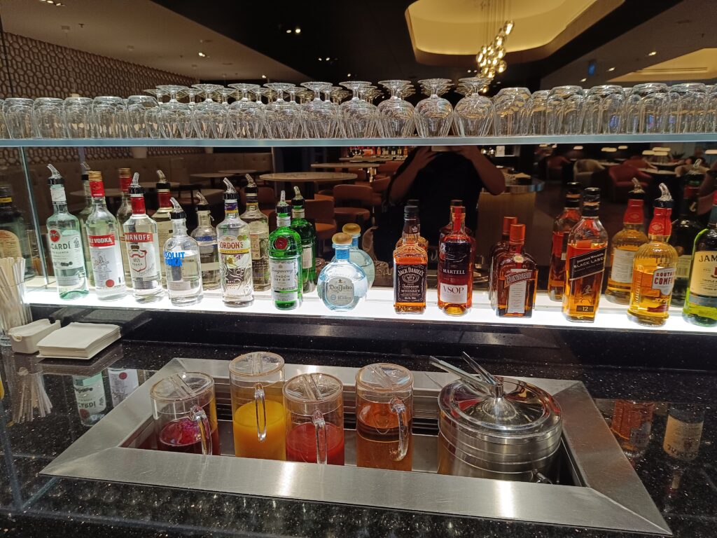 British Airways Lounge, lounge safari