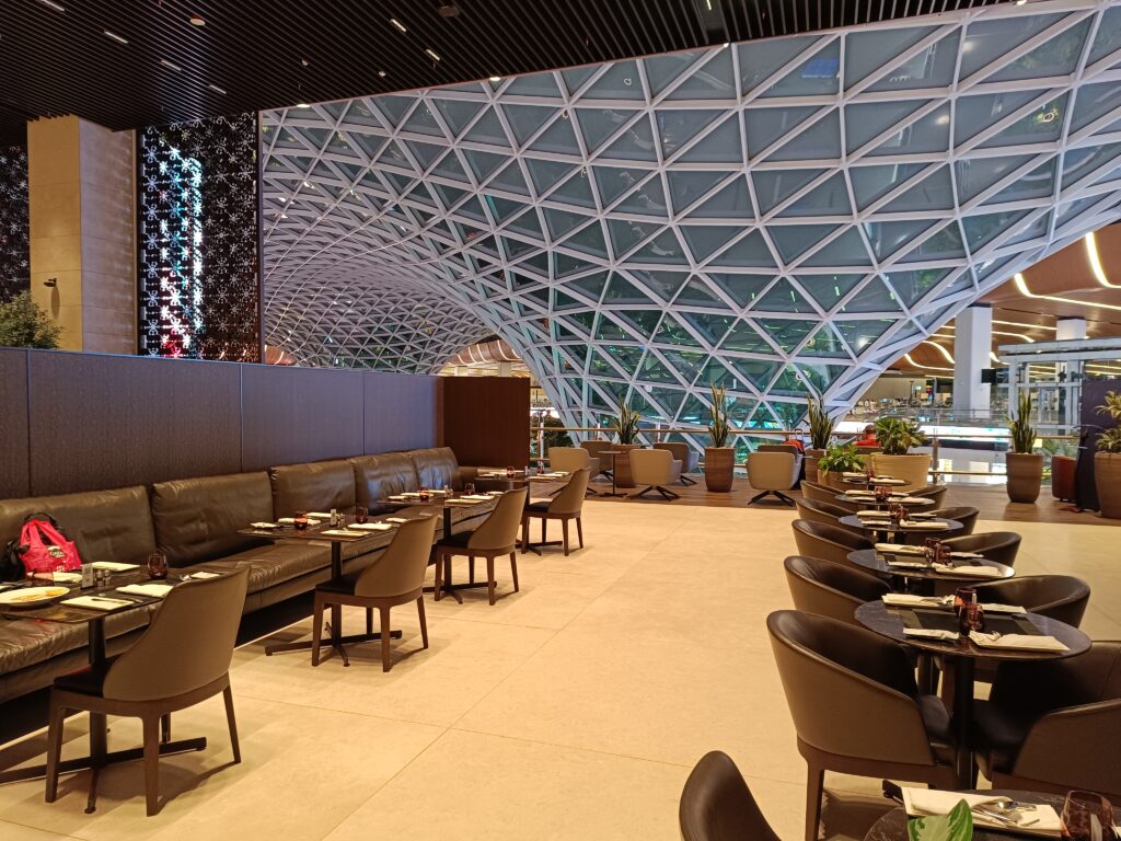 Al-Mourjan Business Lounge - The Garden