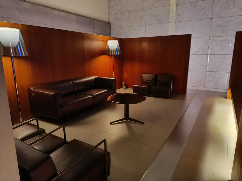 Al-Mourjan Business Class Lounge