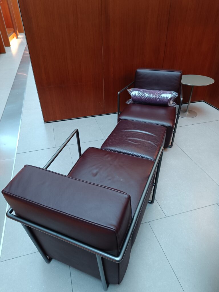Al-Mourjan Business Class Lounge