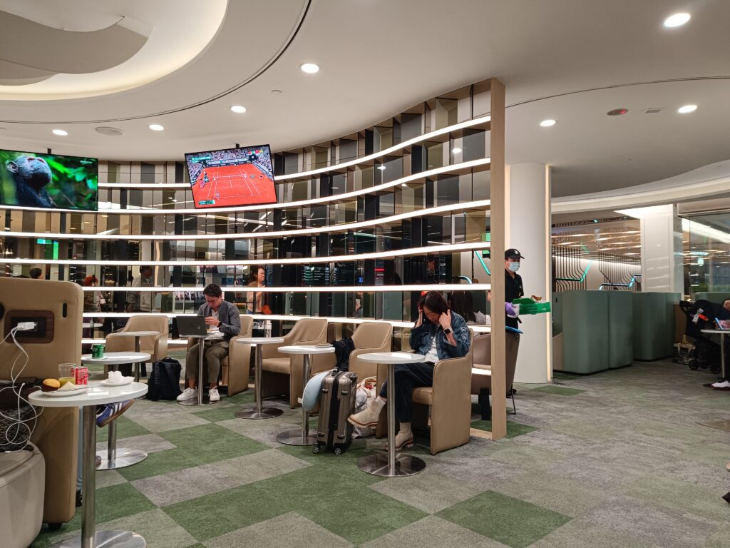 EVA Air Infinity Lounge - Taoyuan Airport