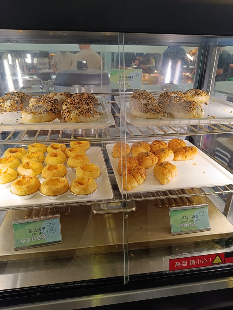 EVA Air Infinity Lounge - Taoyuan Airport