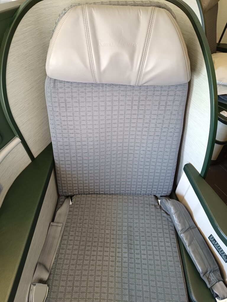 EVA Air B777-300ER Royal Laurel Class